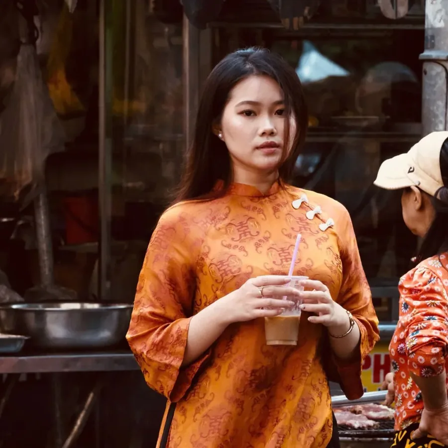 Bàn nướng đông khách tại Anh Đầu Bếp